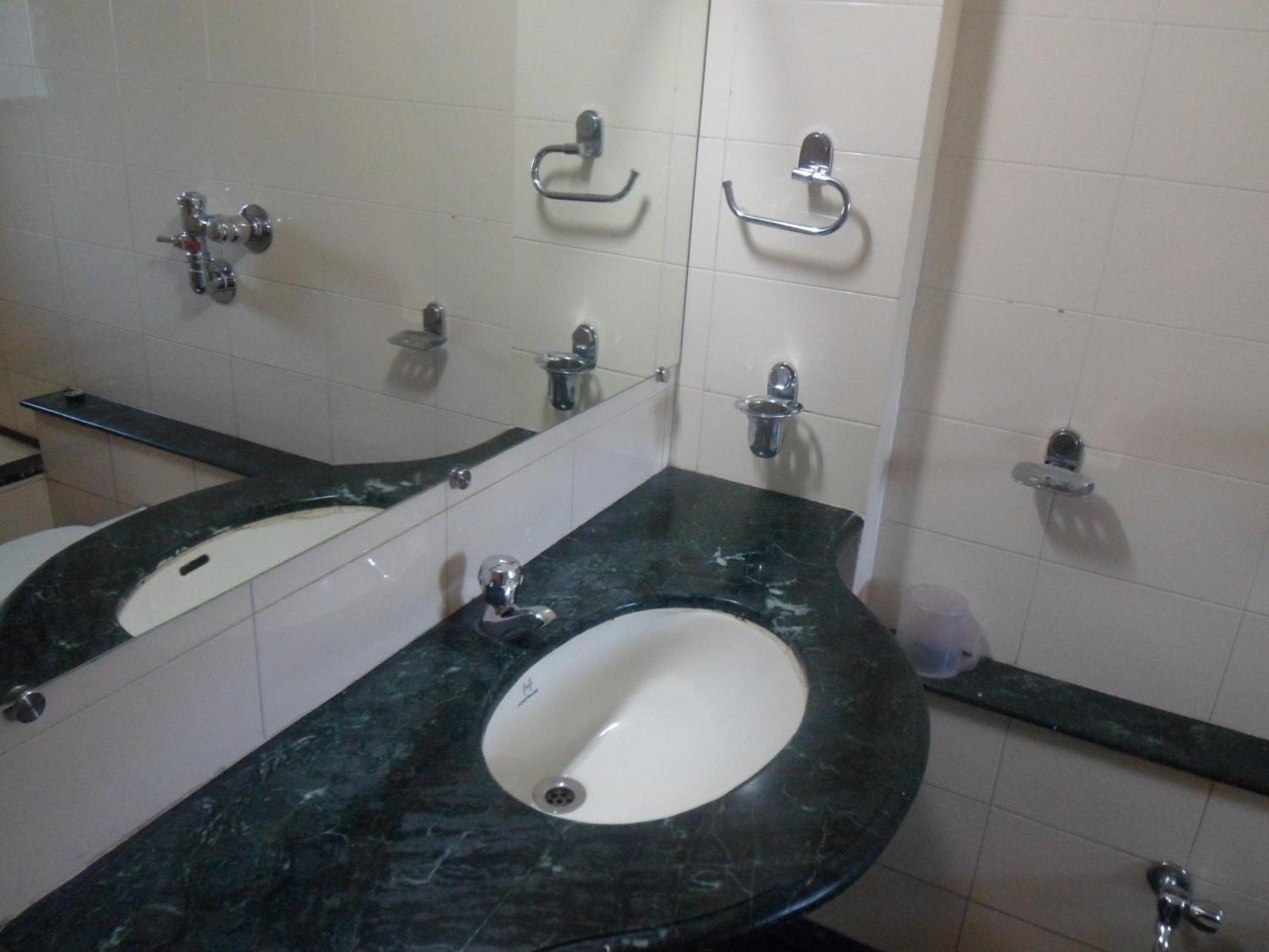 Hotel Pooja International Nashik Dış mekan fotoğraf