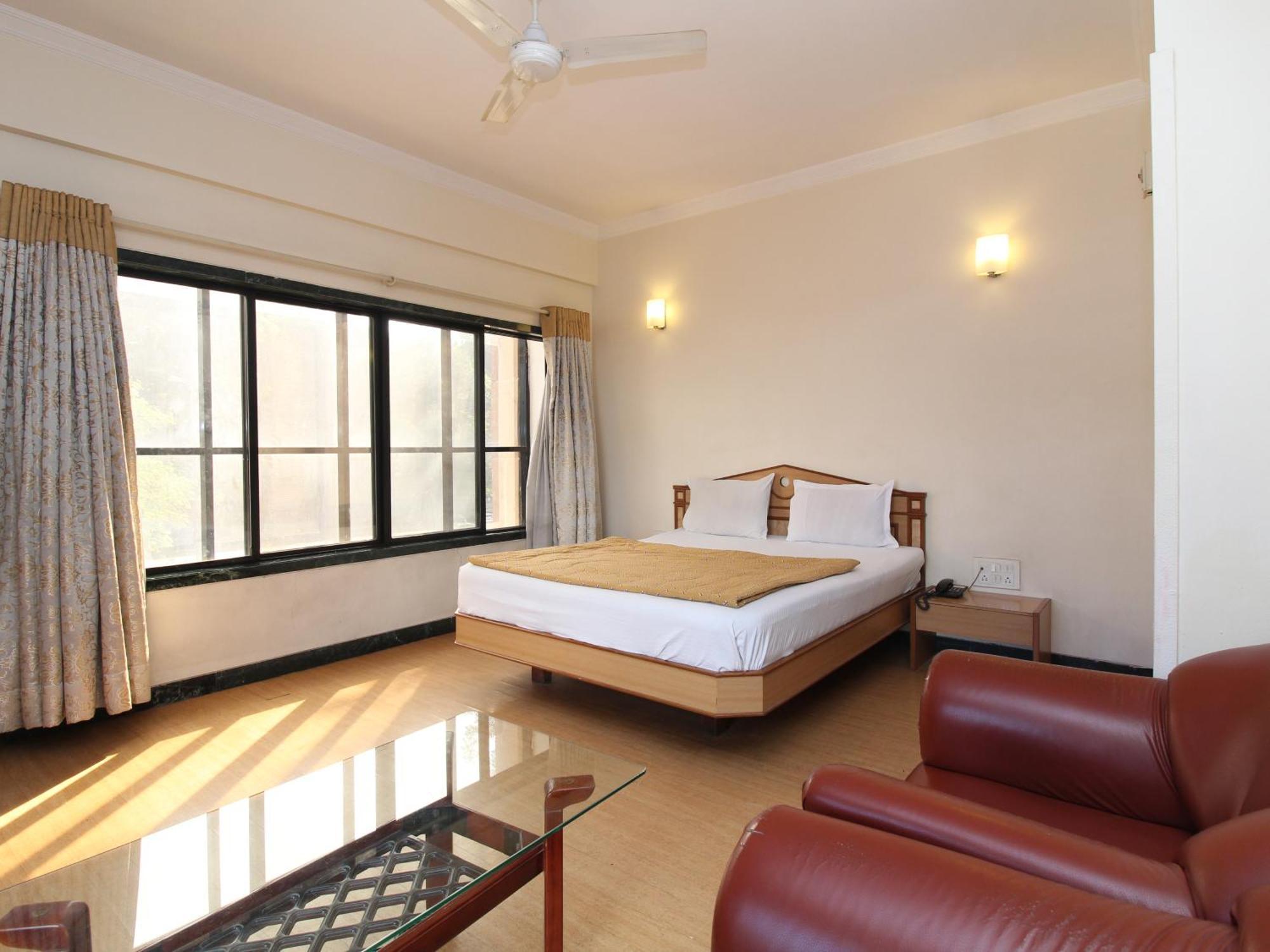 Hotel Pooja International Nashik Dış mekan fotoğraf