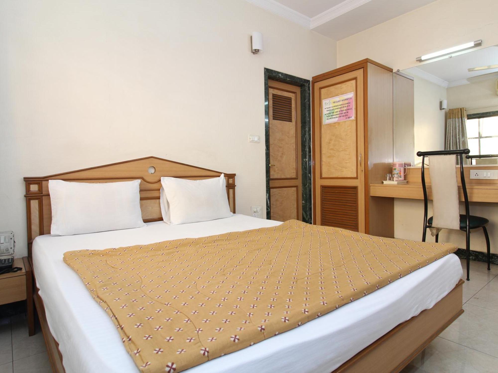 Hotel Pooja International Nashik Dış mekan fotoğraf